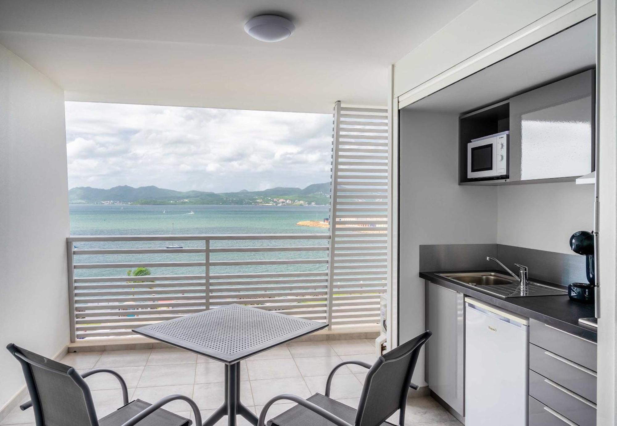 B&B Home Fort-De-France Marina 외부 사진